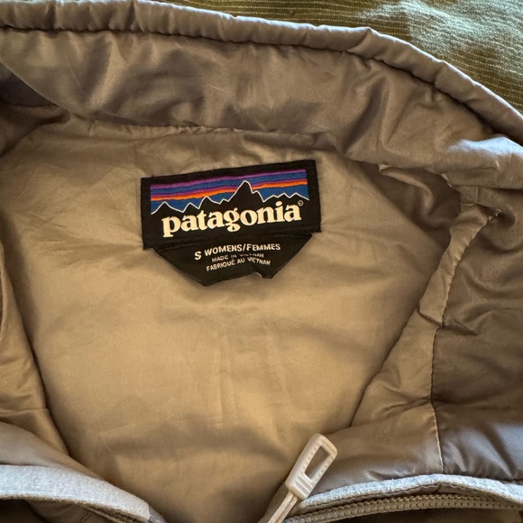 Women’s Patagonia Nano Puff Jacket - Picture 3 of 3